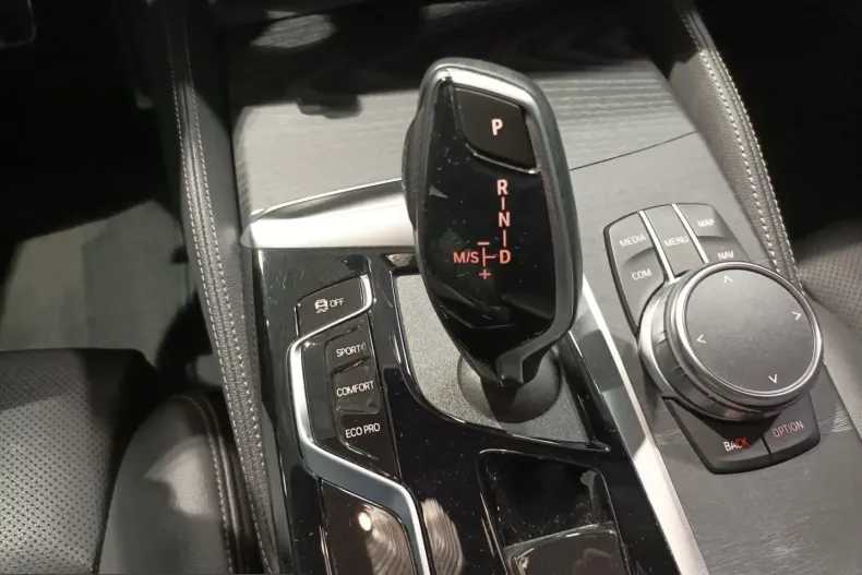 BMW 530 (Seria 5) din 2023 cu 41.302 km - oferta BMW211286 - foto 11