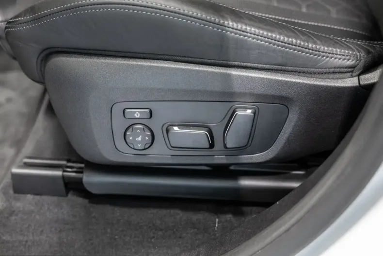 BMW X4 (Seria X) din 2024 cu 11.068 km - oferta BMW211301 - foto 27