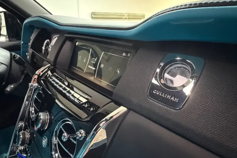 Rolls-Royce Cullinan din 2024 cu 18.734 km - oferta ROL211312 - foto 24