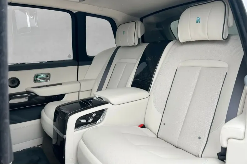 Rolls-Royce Cullinan din 2024 cu 1.620 km - oferta ROL211316 - foto 14