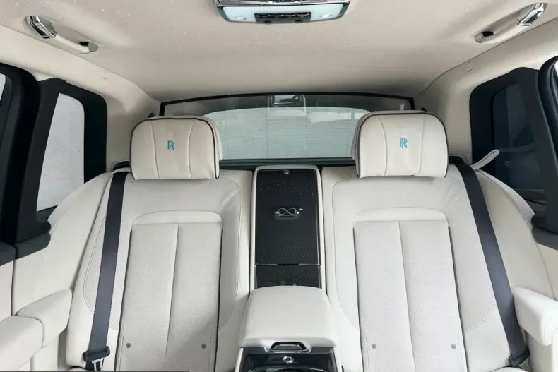 Rolls-Royce Cullinan din 2024 cu 1.620 km - oferta ROL211316 - foto 15