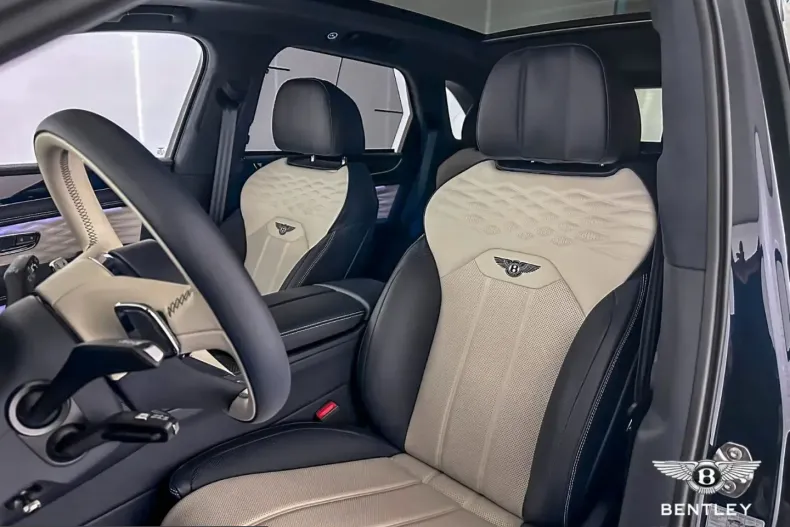 Bentley Bentayga din 2025 cu 5.300 km - oferta BEN211333 - foto 9