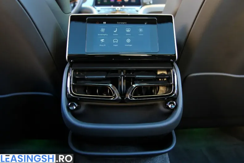 Bentley Flying Spur din 2024 cu 3.905 km - oferta BEN211334 - foto 12