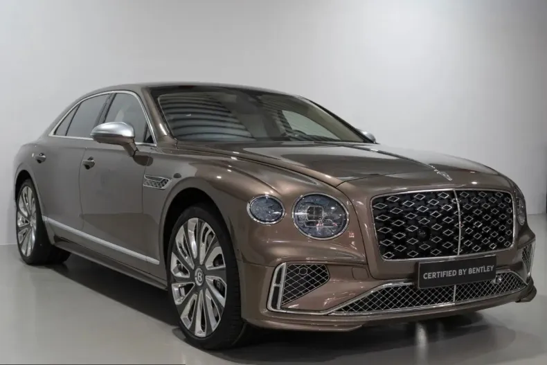 Bentley Flying Spur din 2024 cu 5.300 km - oferta BEN211336 - foto 1