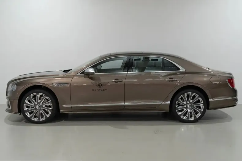 Bentley Flying Spur din 2024 cu 5.300 km - oferta BEN211336 - foto 4