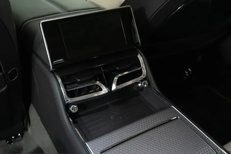 Bentley Flying Spur din 2024 cu 5.300 km - oferta BEN211336 - foto 17