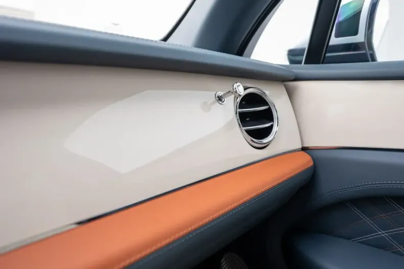 Bentley Bentayga din 2025 cu 11.500 km - oferta BEN211341 - foto 35