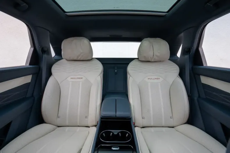 Bentley Bentayga din 2025 cu 11.500 km - oferta BEN211341 - foto 42