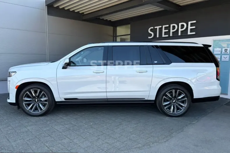 Cadillac Escalade din 2024 cu 21.823 km - oferta CAD211359 - foto 3