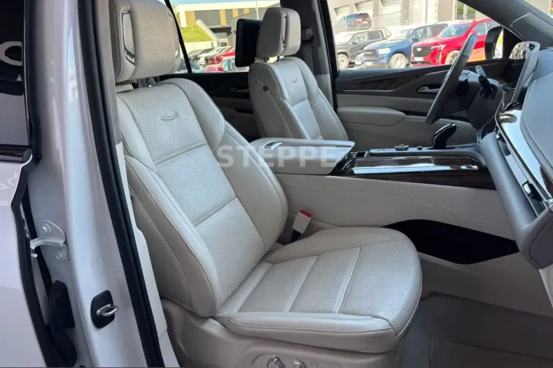 Cadillac Escalade din 2024 cu 21.823 km - oferta CAD211359 - foto 9