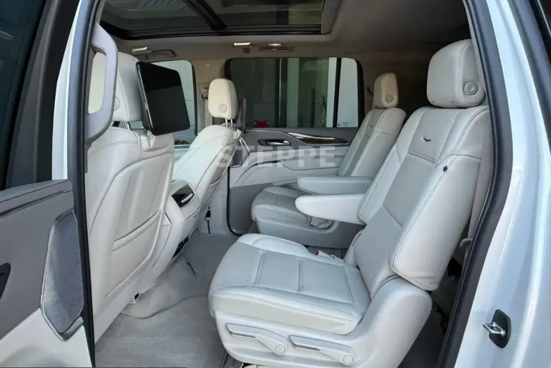 Cadillac Escalade din 2024 cu 21.823 km - oferta CAD211359 - foto 10