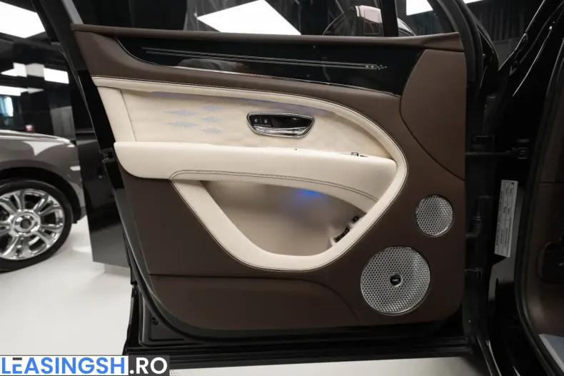 Bentley Bentayga din 2024 cu 17.700 km - oferta BEN211368 - foto 11
