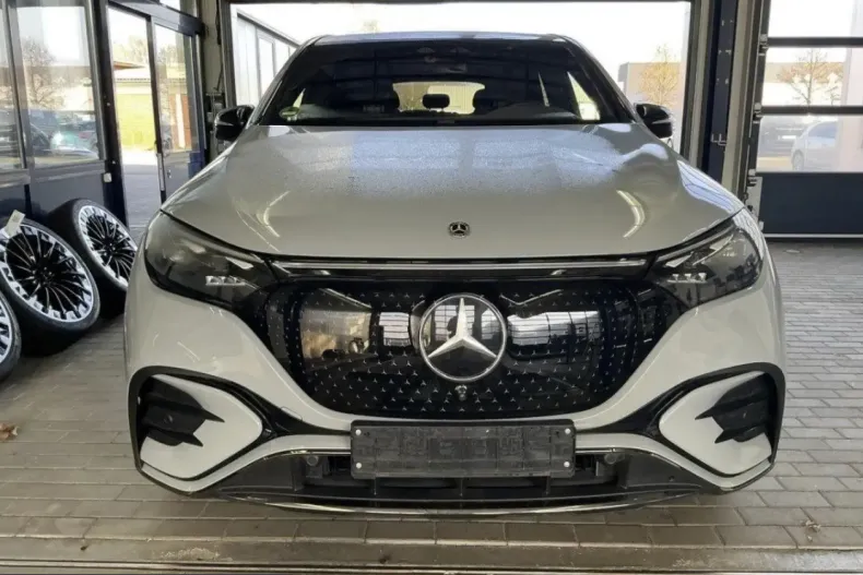 Mercedes-Benz EQE SUV din 2023 cu 14.999 km - oferta MER211375 - foto 3