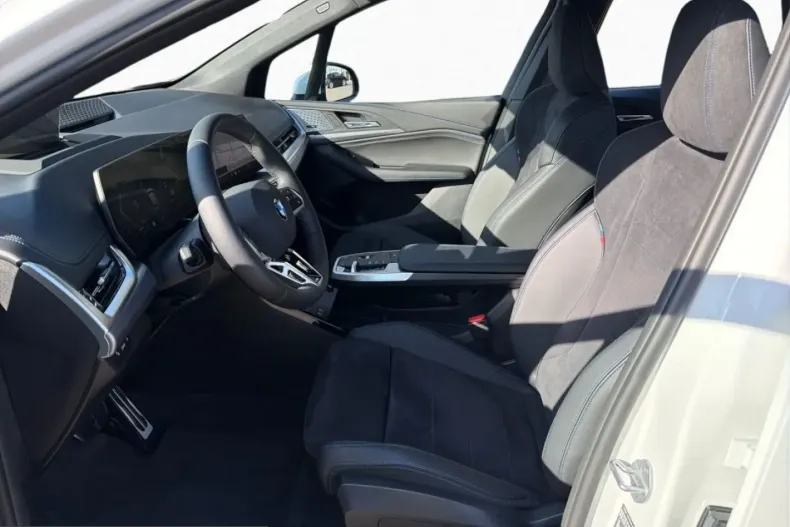 BMW 220d (Seria 2) din 2025 cu 4.046 km - oferta BMW211388 - foto 8