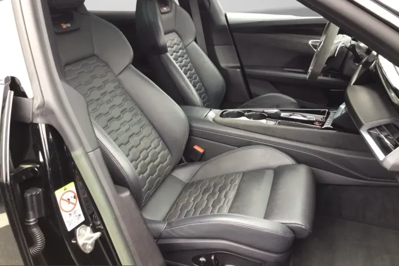 Audi RS e-tron GT din 2022 cu 34.457 km - oferta AUD211393 - foto 4