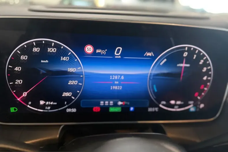 Mercedes-Benz GLC 300 (Clasa GLC) din 2025 cu 21.890 km - oferta MER211395 - foto 11