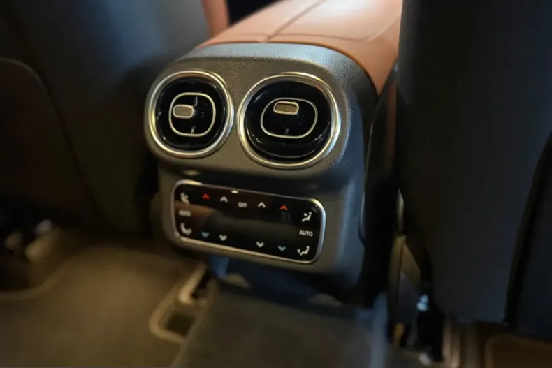 Mercedes-Benz GLC 300 (Clasa GLC) din 2025 cu 21.890 km - oferta MER211395 - foto 21