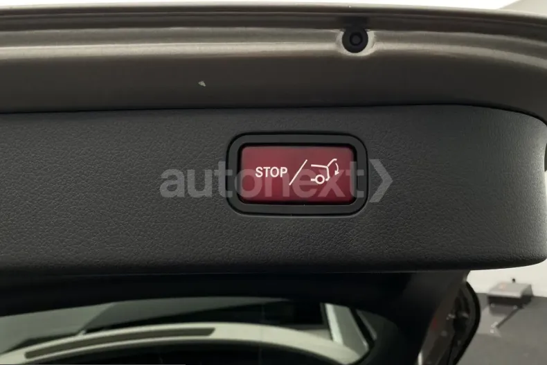 Mercedes-Benz C 220 (Clasa C) din 2022 cu 69.050 km - oferta MER211399 - foto 19