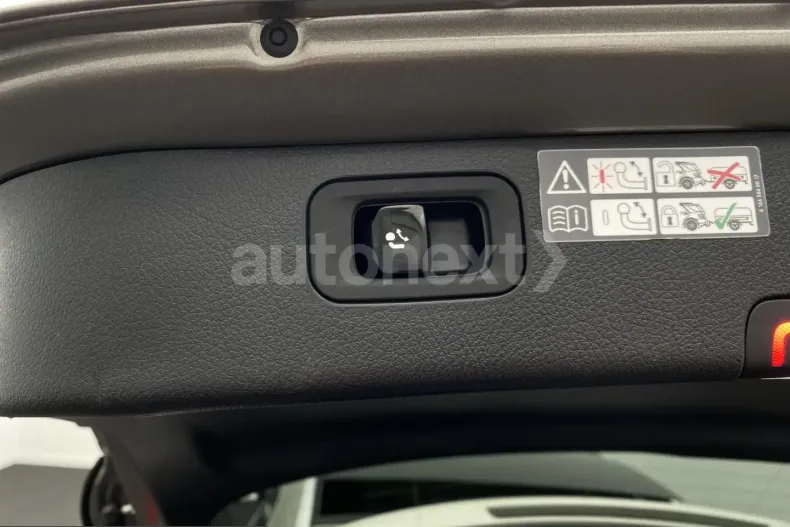 Mercedes-Benz C 220 (Clasa C) din 2022 cu 69.050 km - oferta MER211399 - foto 27