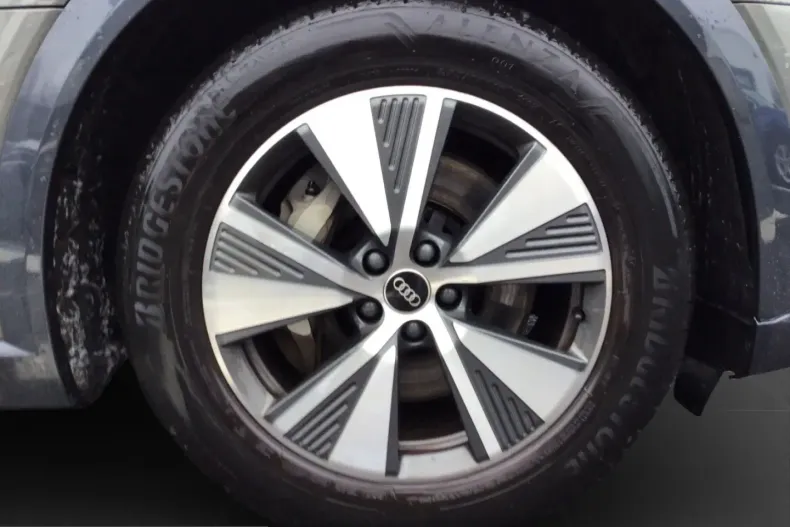 Audi Q8 e-tron din 2023 cu 48.979 km - oferta AUD211405 - foto 6