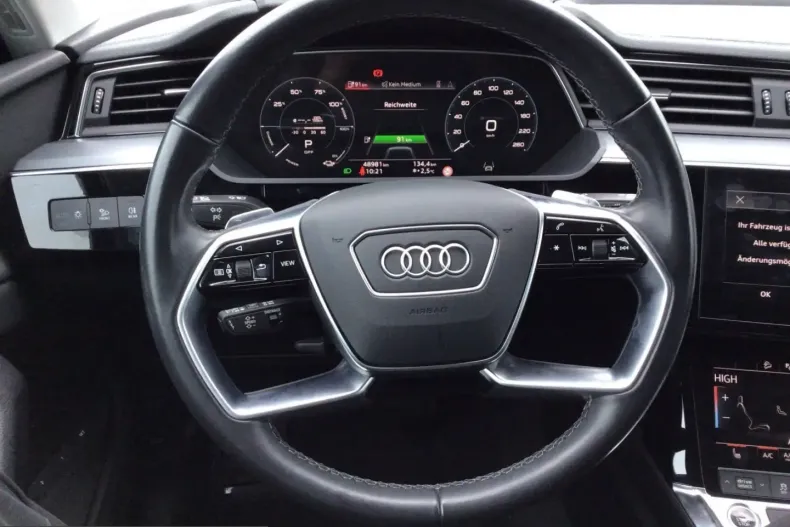 Audi Q8 e-tron din 2023 cu 48.979 km - oferta AUD211405 - foto 8