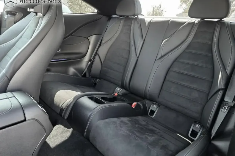 Mercedes-Benz CLE 450 (Clasa CLE) din 2025 cu 8.930 km - oferta MER211407 - foto 9