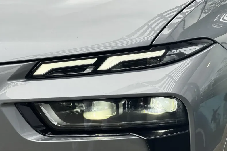BMW X7 (Seria X) din 2025 cu 26.355 km - oferta BMW211408 - foto 9
