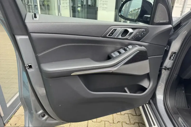 BMW X7 (Seria X) din 2025 cu 26.355 km - oferta BMW211408 - foto 14