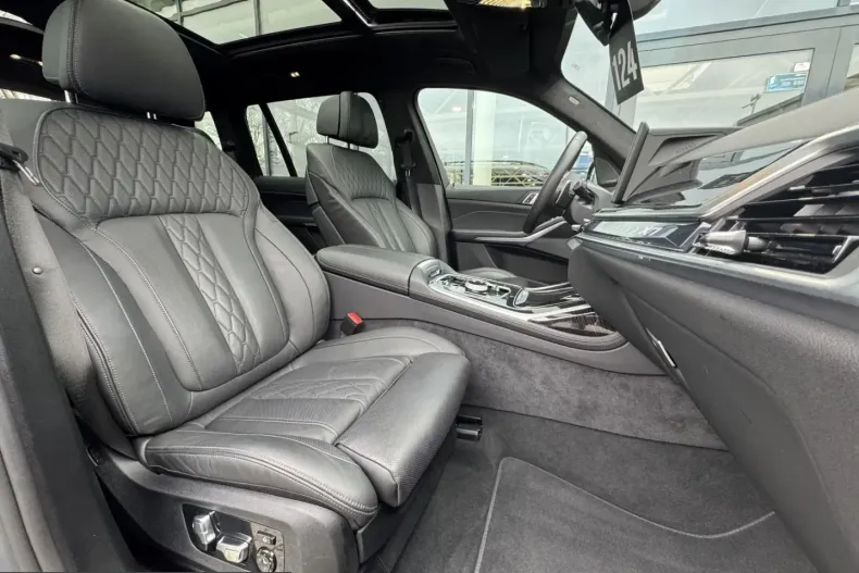 BMW X7 (Seria X) din 2025 cu 26.355 km - oferta BMW211408 - foto 19