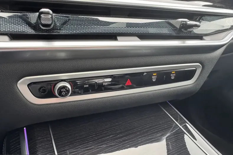 BMW X7 (Seria X) din 2025 cu 26.355 km - oferta BMW211408 - foto 26
