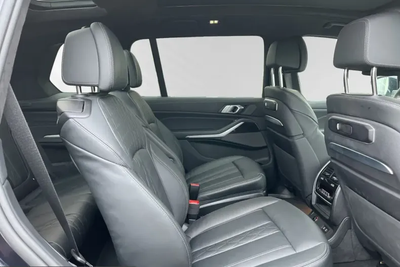 BMW X7 (Seria X) din 2025 cu 24.550 km - oferta BMW211412 - foto 11