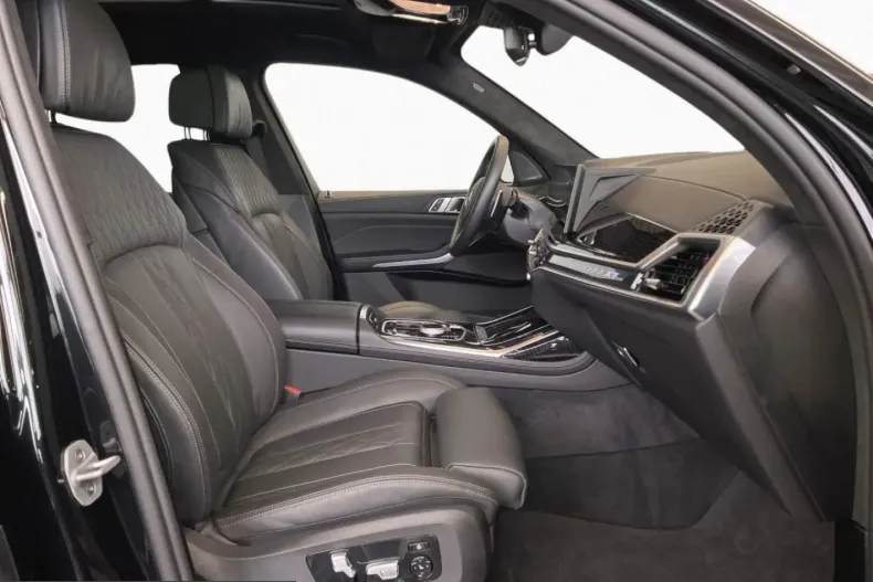 BMW X7 (Seria X) din 2025 cu 24.761 km - oferta BMW211413 - foto 6