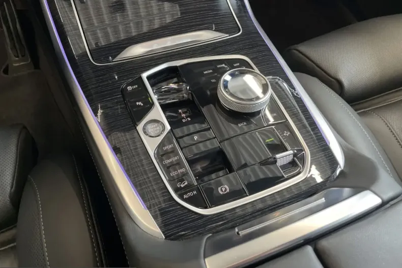 BMW X7 (Seria X) din 2025 cu 24.761 km - oferta BMW211413 - foto 13