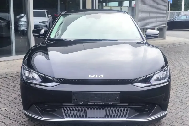 Kia EV6 din 2023 cu 19.013 km - oferta KIA211416 - foto 3