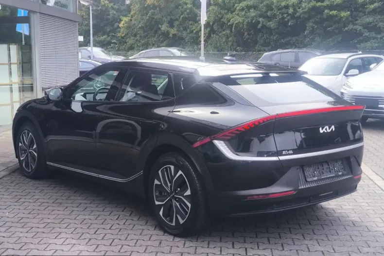 Kia EV6 din 2023 cu 19.013 km - oferta KIA211416 - foto 5