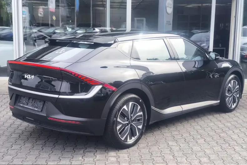 Kia EV6 din 2023 cu 19.013 km - oferta KIA211416 - foto 7