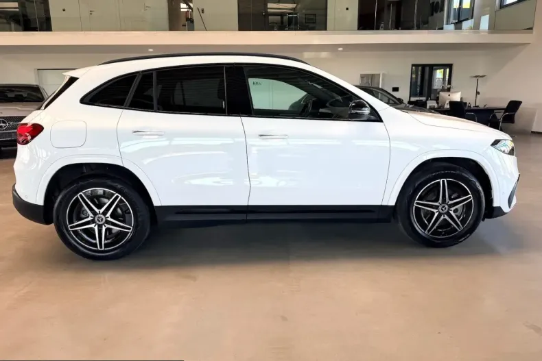 Mercedes-Benz EQA din 2025 cu 16.600 km - oferta MER211420 - foto 21