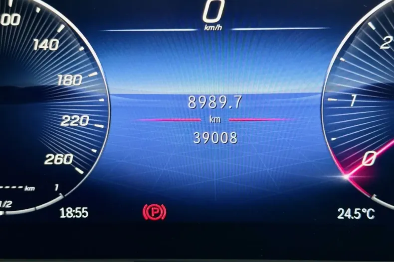 Mercedes-Benz GLE 450 (Clasa GLE) din 2025 cu 39.000 km - oferta MER211422 - foto 7