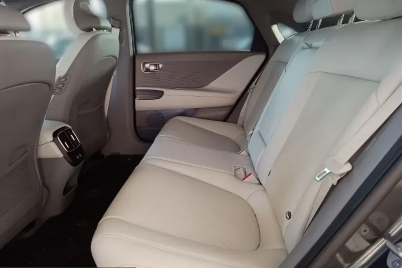Hyundai IONIQ 6 din 2025 cu 5.051 km - oferta HYU211425 - foto 11