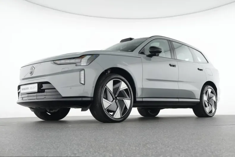 Volvo EX90 din 2024 cu 7.240 km - oferta VOL211429 - foto 8