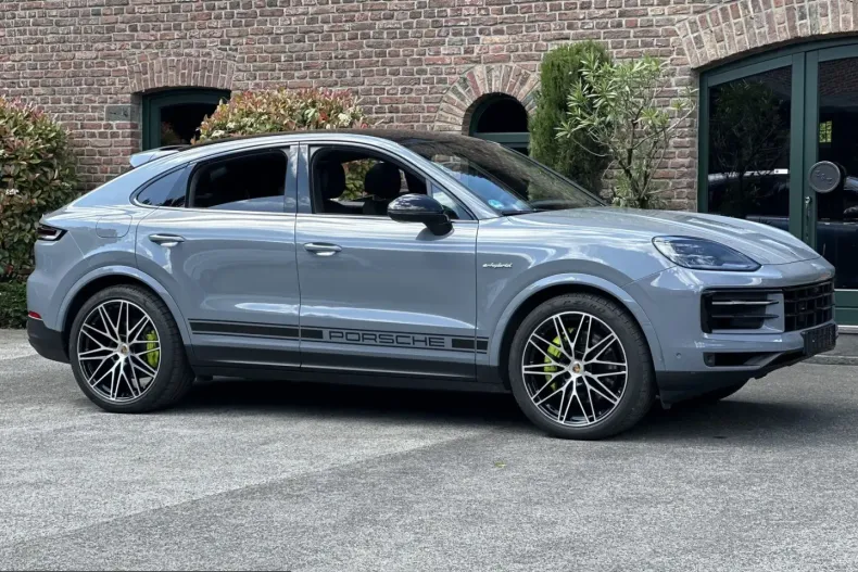Porsche Cayenne din 2023 cu 59.250 km - oferta POR211435 - foto 14