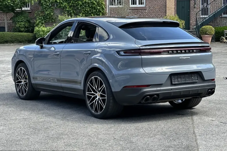 Porsche Cayenne din 2023 cu 59.250 km - oferta POR211435 - foto 26