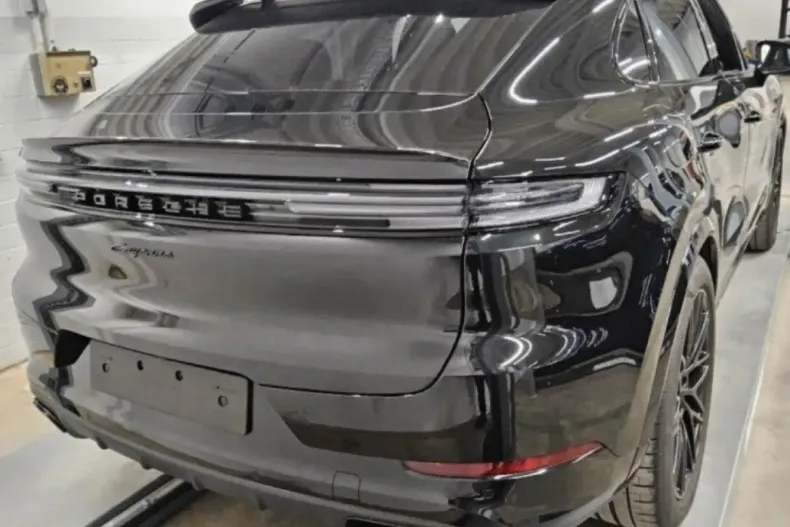 Porsche Cayenne din 2024 cu 49.500 km - oferta POR211439 - foto 3