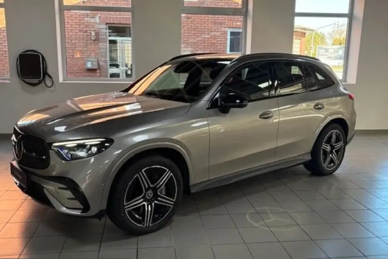 Mercedes-Benz GLC 200 (Clasa GLC) din 2023 cu 7.800 km - oferta MER211440 - foto 4
