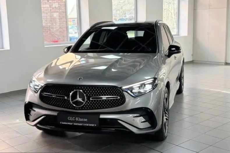 Mercedes-Benz GLC 200 (Clasa GLC) din 2023 cu 7.800 km - oferta MER211440 - foto 6