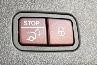 Mercedes-Benz GLC 200 (Clasa GLC) din 2023 cu 7.800 km - oferta MER211440 - foto 26