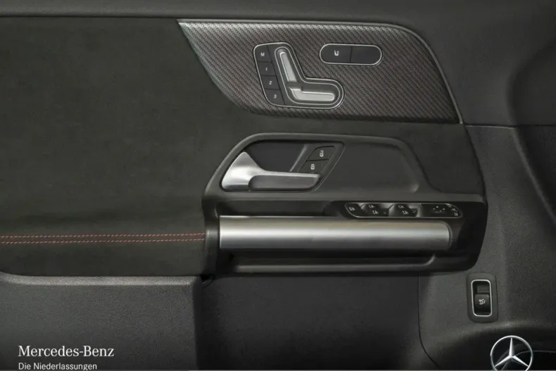 Mercedes-Benz GLA 35 AMG (Clasa GLA) din 2023 cu 44.634 km - oferta MER211446 - foto 14