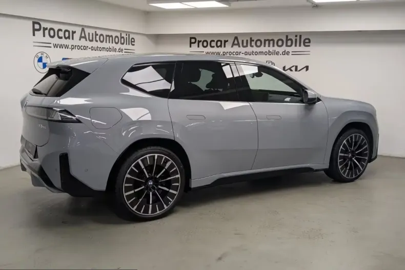 BMW iX3 (Seria X) din 2026 cu 5.500 km - oferta BMW211447 - foto 2