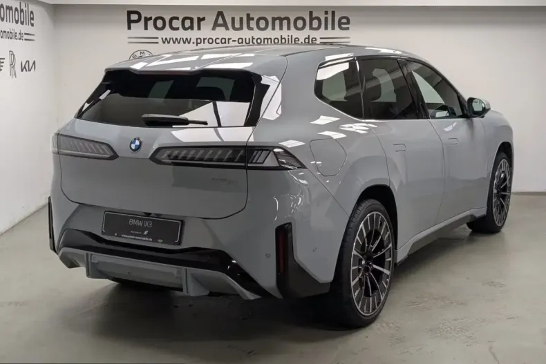 BMW iX3 (Seria X) din 2026 cu 5.500 km - oferta BMW211447 - foto 4