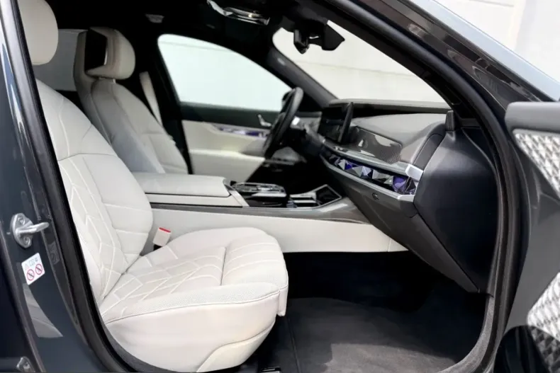 BMW i7 (Seria 7) din 2023 cu 26.000 km - oferta BMW211450 - foto 24